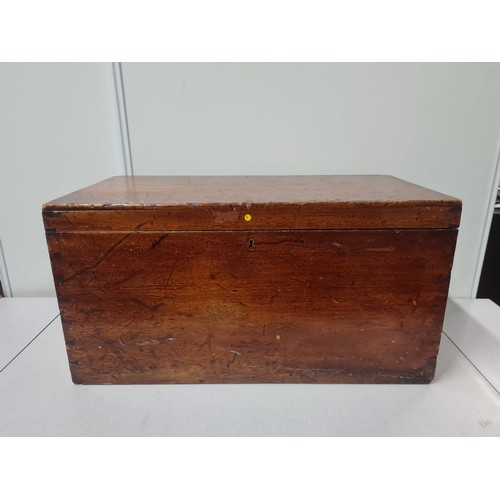 92 - Vintage wooden storage box/trunk.