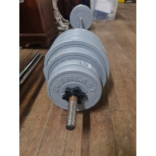 322 - Weight bar & 12 weights.