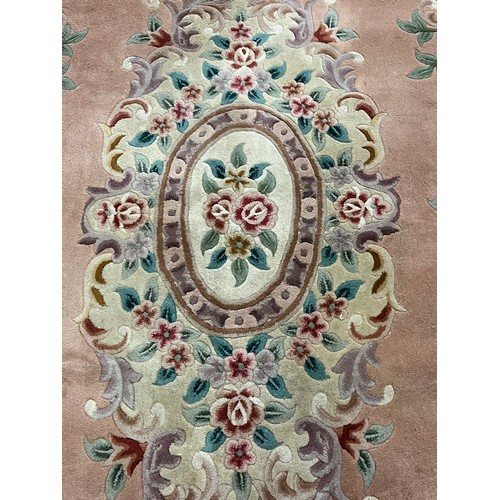 50 - Extra large 100% wool rug 9ft 10