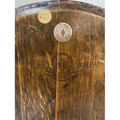 111 - Seguin Moreau Napa Valley oak wine barrel lid tray.
56cm diameter