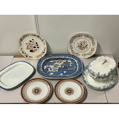 183 - Selection of vintage ceramics to include 'Royal Windsor' Crown Staffordshire & Acorn etc.