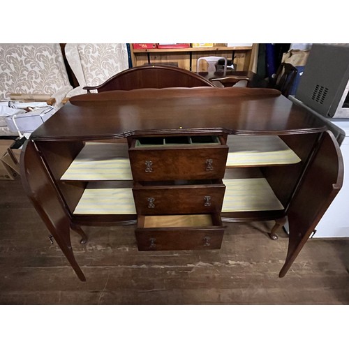 335 - Mahogany 2 door 3 drawer McIntosh sideboard.
143cm l