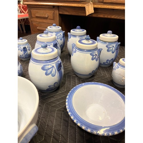 404 - Collection of blue and white ware (some A/F)