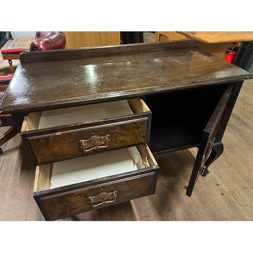 80 - 19th Century 2 drawer washstand on cabriole legs with art nouveau copper handles.
106cm l