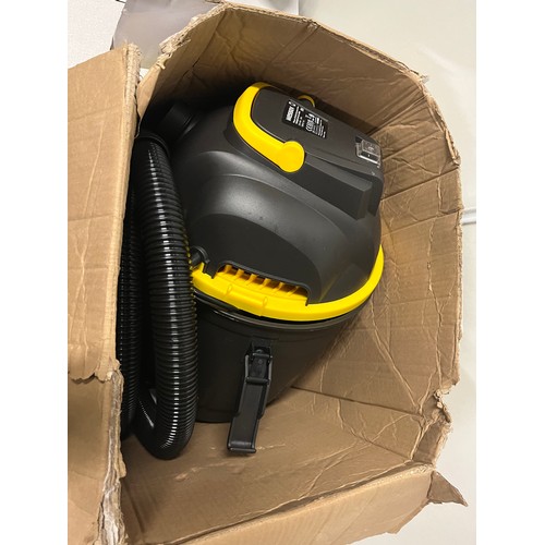 336 - Wessex 18l wet & dry vaccum cleaner.