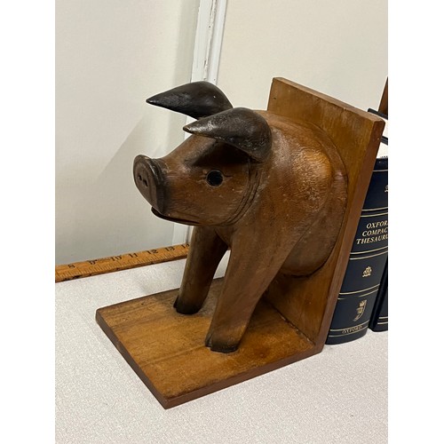 15 - Large set of carved pig bookends.  
26cm h