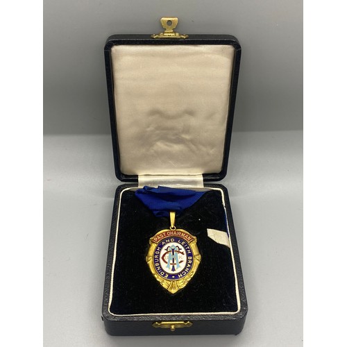 173 - Vintage Masonic medal 1953/54 in original fitted case.