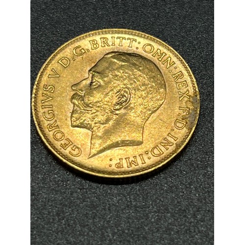 158 - George V 1/2 Sovereign 22ct gold 1919