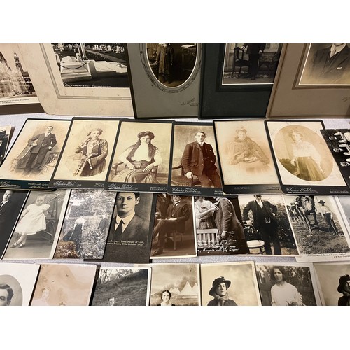 46 - large selection of old black & white post cards etc