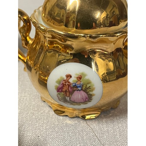 539 - 15 piece gilded tea set signed fragonard