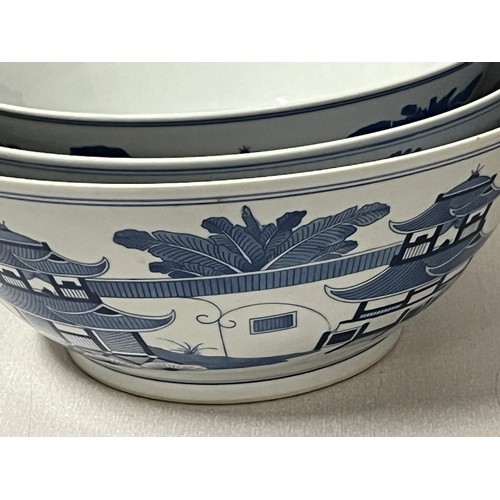 16 - 3 Large graduating Chinese blue & white bowls
Largest 40cm diameter