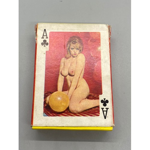 124 - Vintage Royal Flushes nude playing cards. Complete.