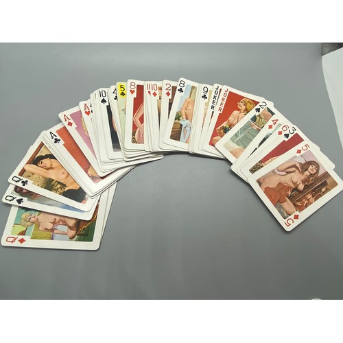 124 - Vintage Royal Flushes nude playing cards. Complete.