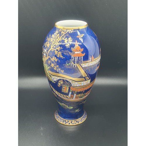 39 - Carlton ware blue mikado vase.
20cm h