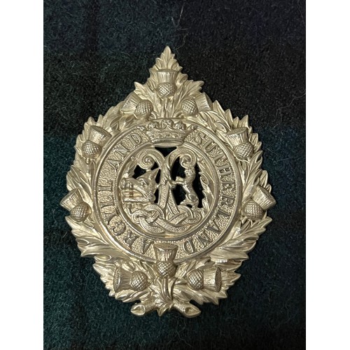 291 - collection of military badges in presentation box