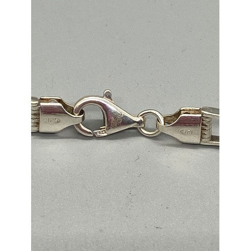 176A - Silver 925 bracelet with screw details.