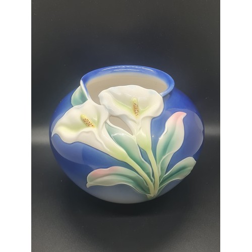 131 - Franz Collection Double Calla Lily vase porcelain
15cm h x 18cm at widest point