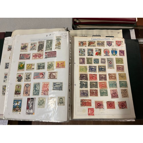 31 - 5 x albums of mainly used stamps from Poland, Hungary, Czechoslovakia (early-modern) 

(1)