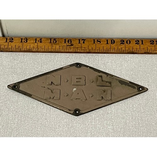 64 - diamond plate from an early type 4 A1A-A1A class 41 warship locomotives d600 to d604 , north british... 