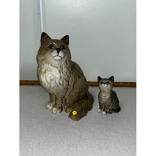 68 - large beswick persian cat along with small beswick cat
largest 22cm h