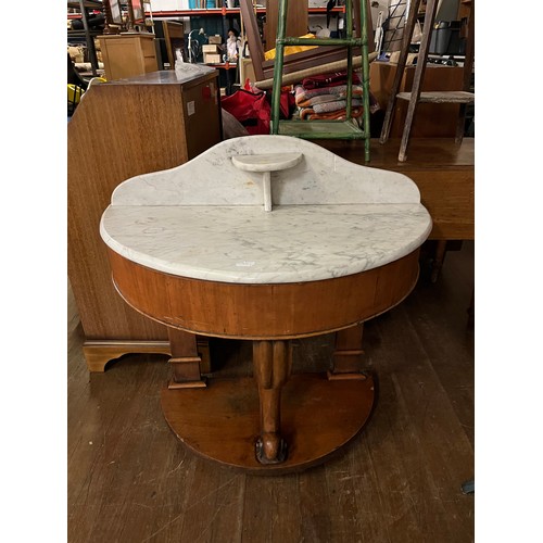 135 - Victorian mahogany marble top wash stand
90cm l x 90cm h x 44cm d