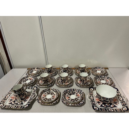 292 - Selection of tea ware to include Sutherland & Victoria China