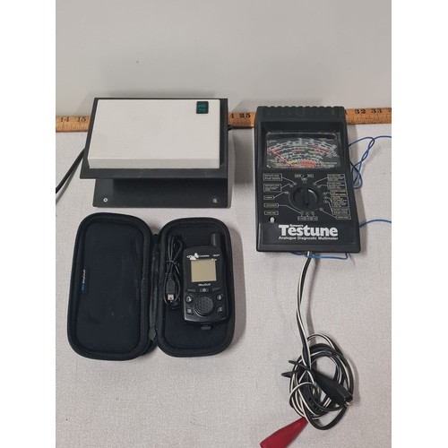 504 - Gunson's testune analogue diagnostic multimeter, Sky golf caddie & counterfeit money checker.