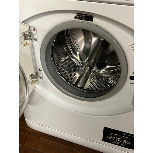 218 - Hotpoint 7kg washing machine.