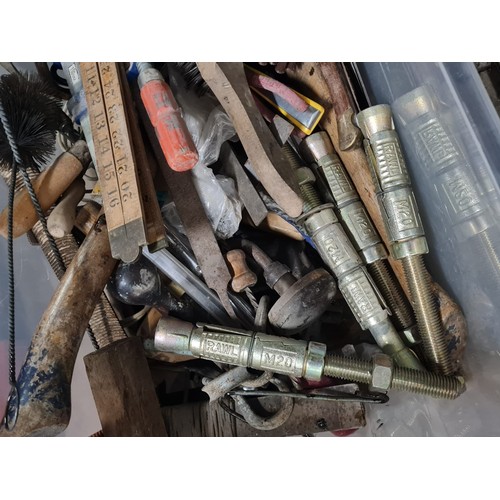 297 - Box of tools to include large metal rawl plugs M20 etc