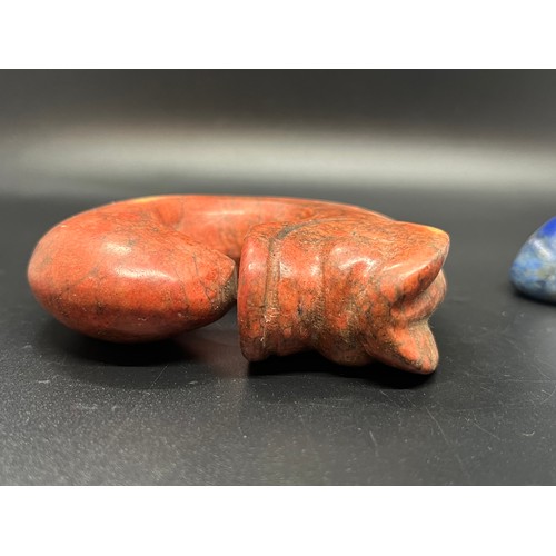 386 - Rare Jade Hongshan Neolithic Zhulong (pig dragon) along with Lapis lazuli drinking cup & stone.
jade... 