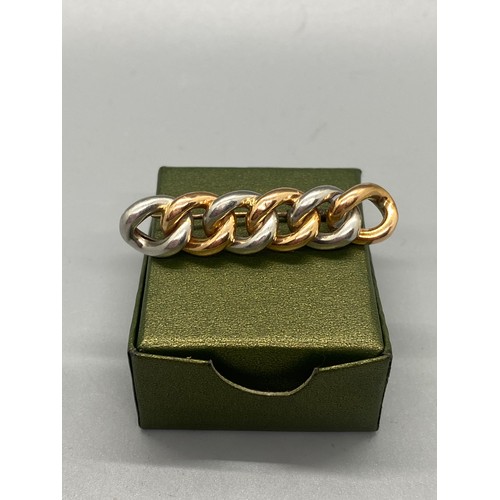 258 - Victorian chain link bar brooch testing as platinum and 14ct gold. 8.6g