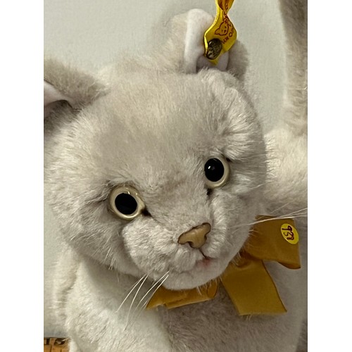 36 - Original Steiff Sulla cat with tag.