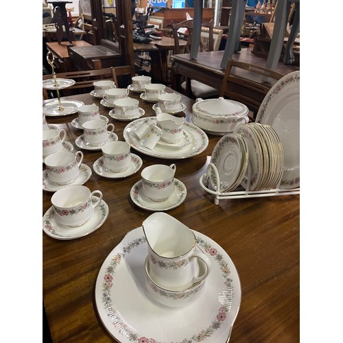 85 - Aprox. 50 piece Royal Albert Paragon Belinda tea/dinner set