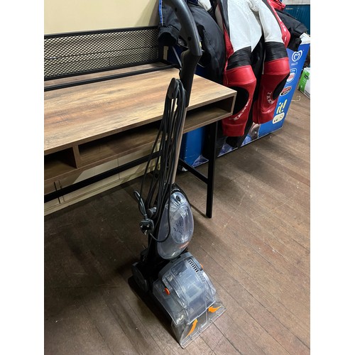 467 - vax carpet cleaner