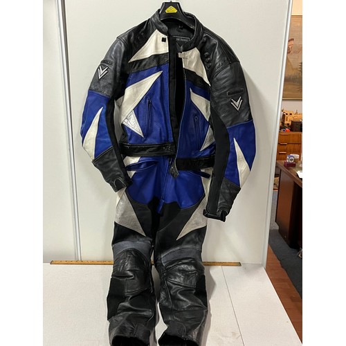 472 - frank thomas leather motor cycle suit 
size 44