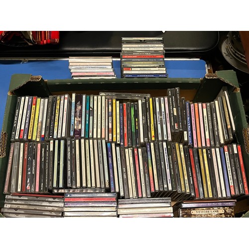 474 - large box of cds to include kings of leon, fleetwood mac etc