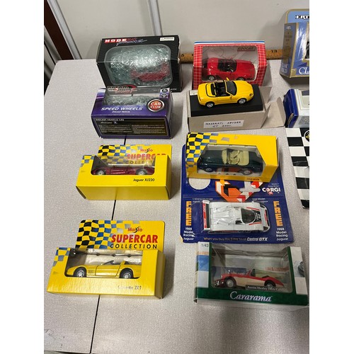 198 - 24 x model collectors cars to include Oxford die-cast & super car etc.