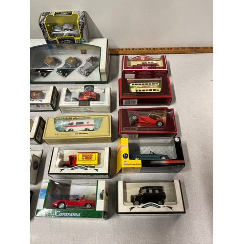 199 - 20 x model collectors cars to include classic series, cararama etc.