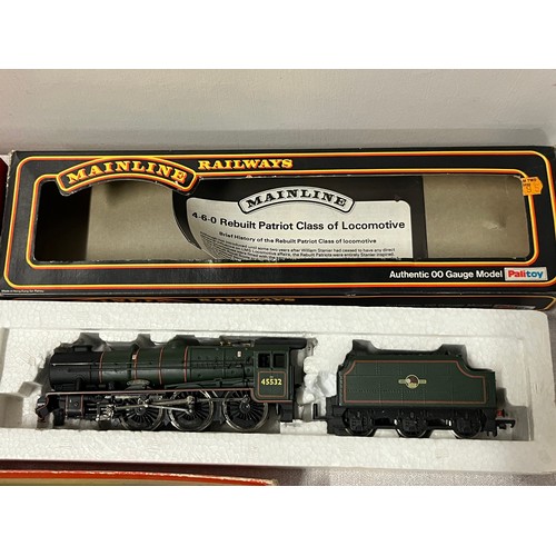 285 - 3 boxed horby engines & tenders