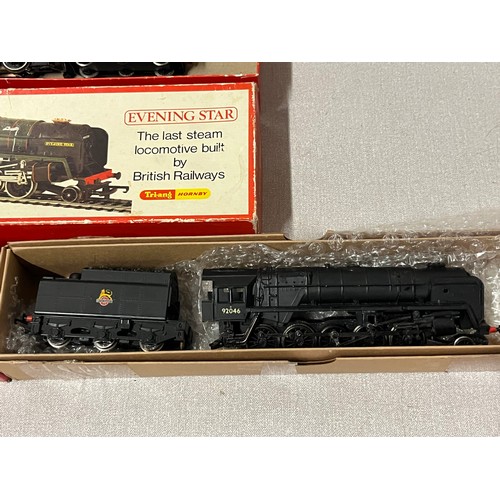 286 - 3 model railway train & tenders