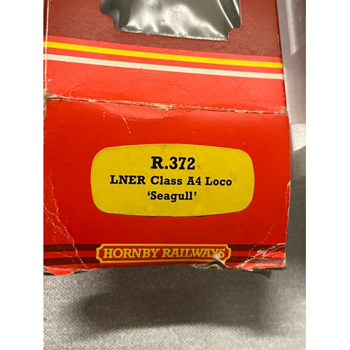 288 - boxed hornby r.372 lner class a4 loco seagull