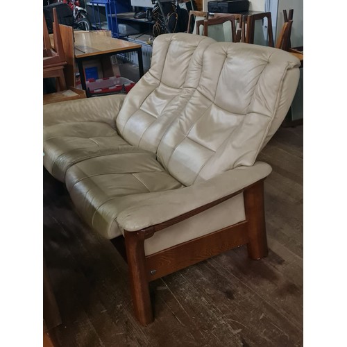 202 - Stressless Windsor 2 seater recliner sofa.