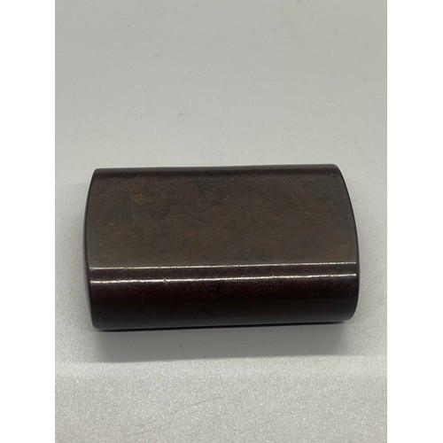 223 - Vintage Bakelite snuff box.