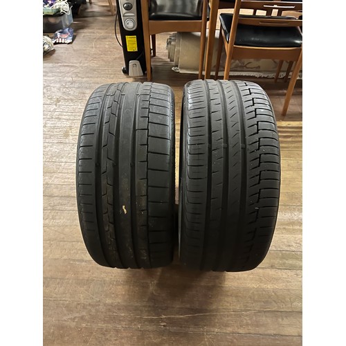 314 - 2 x Continental tyre 235/35 R 19 91Y extra load part worn