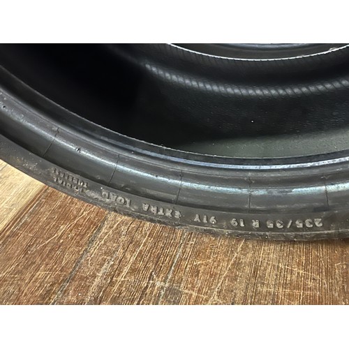 314 - 2 x Continental tyre 235/35 R 19 91Y extra load part worn