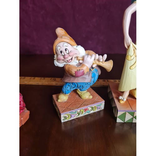 62 - Disney Traditions Showcase Collection Jim Shore Enesco 'Snow White and the Seven Dwarfs dancing scen... 