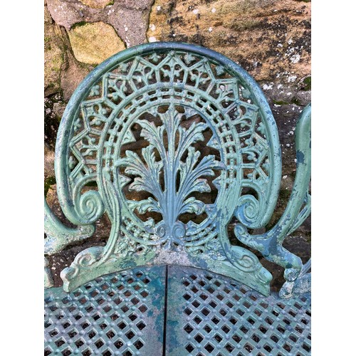 166 - Very Heavy cast iron chaperone 3 seater garden bench
140cm l x 85cm h