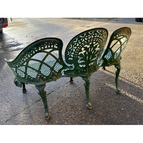 166 - Very Heavy cast iron chaperone 3 seater garden bench
140cm l x 85cm h