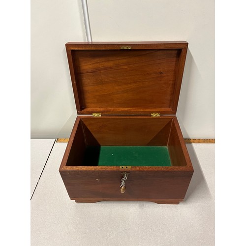 51 - Large inlaid campaign box with brass handles & 2 keys. 
44cm x 30cm x 28cm