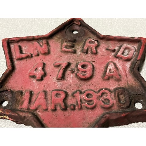 129 - Vintage star wagon plate (LNER-D 479 A MAR.1930)
19cm h